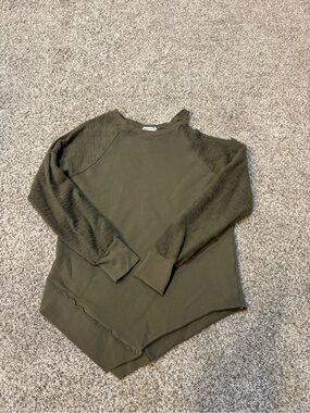 Olive Green Crewneck Women's Pullover Sweater